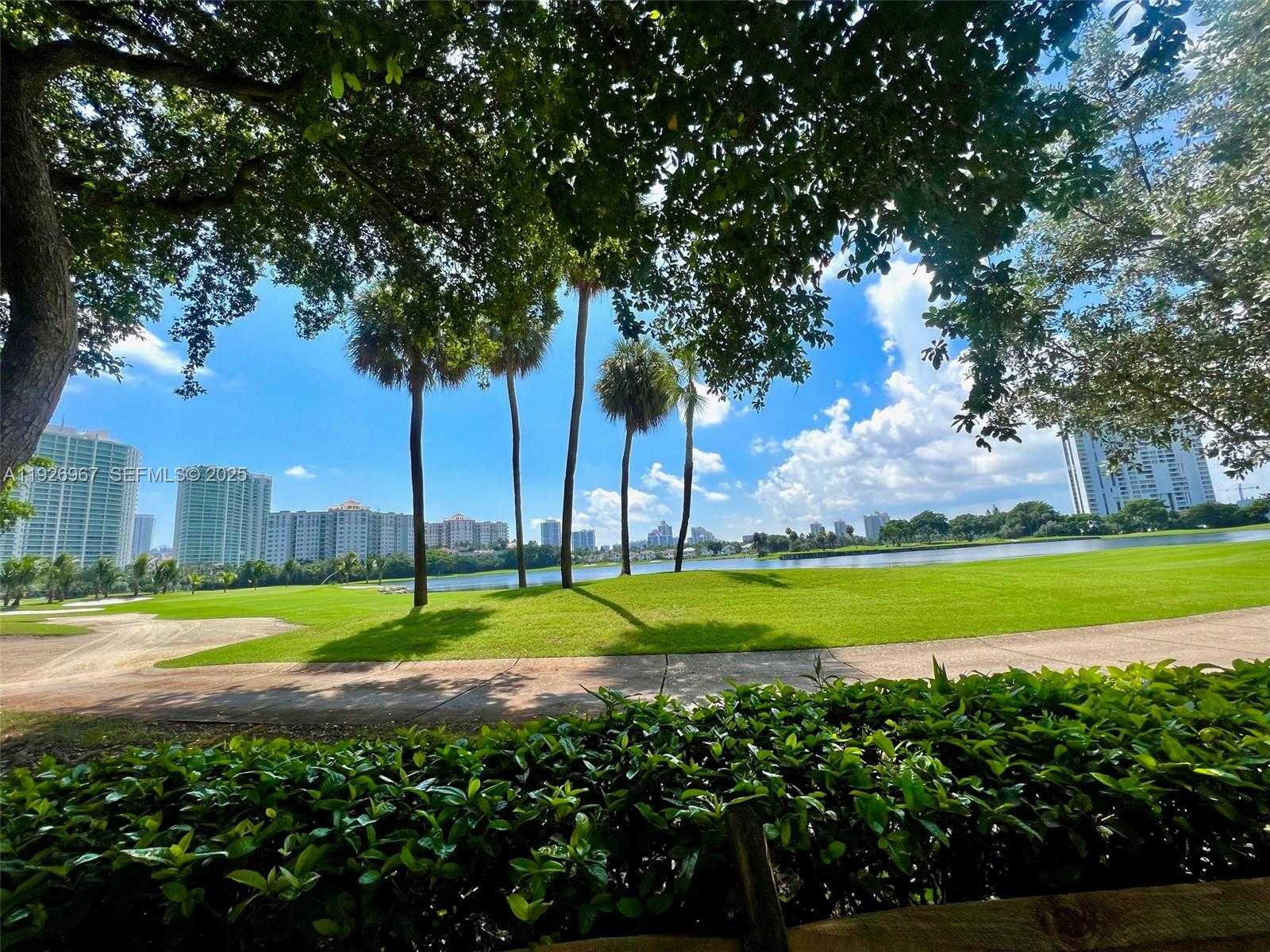 Small Image of 3530 MYSTIC POINTE DR #1714, Aventura Number 64