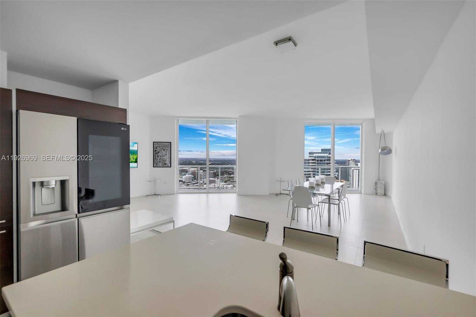 Small Image of 1900 NORTH BAYSHORE DR #PH 5006, Miami Number 13