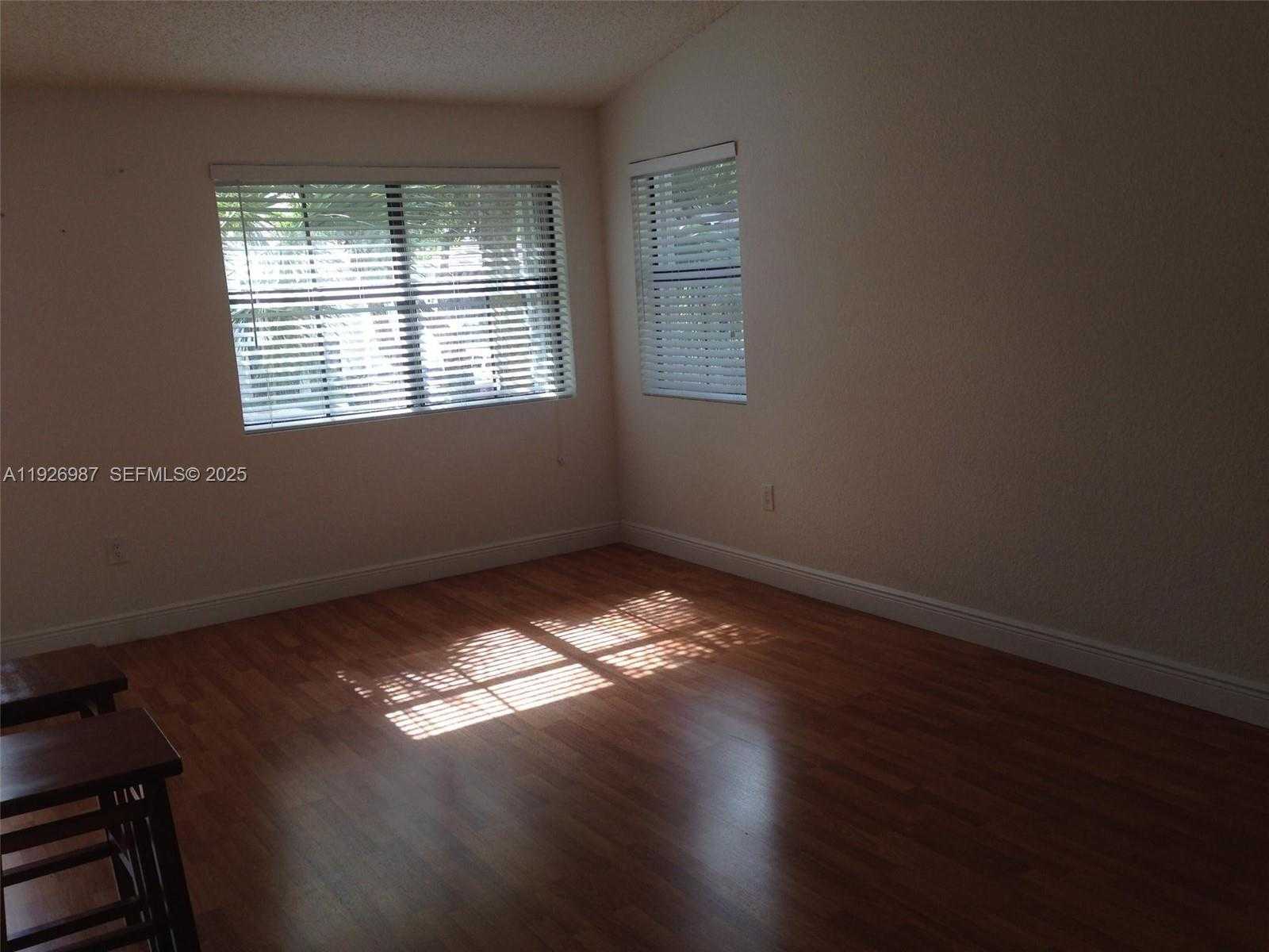 Small Image of 15689 SOUTH WEST 106TH LN #702, Miami Number 4