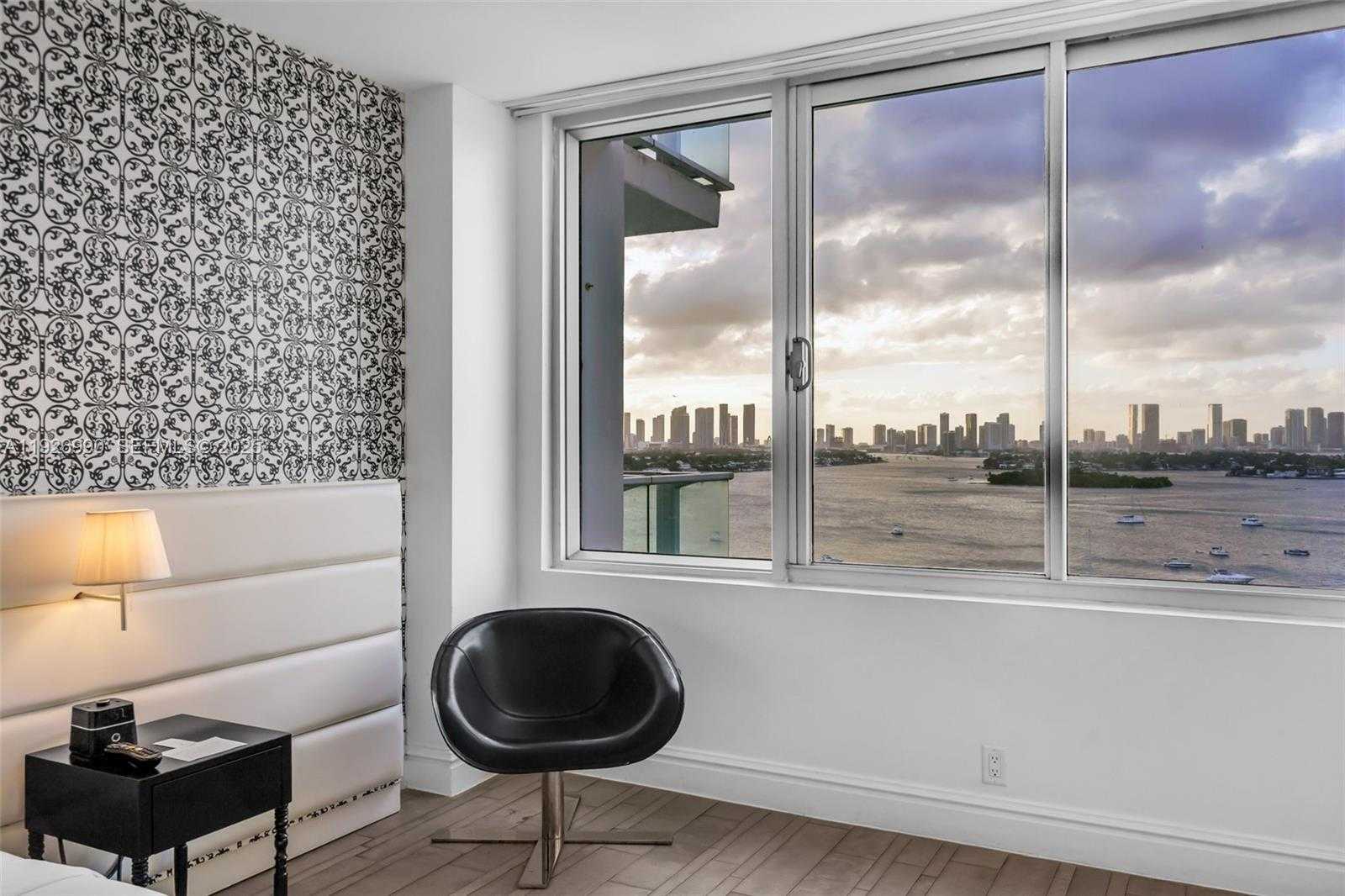 Small Image of 1100 WEST AVE #1420, Miami Beach Number 6