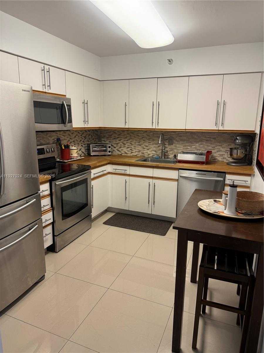 Imagen de Pequeño Objeto