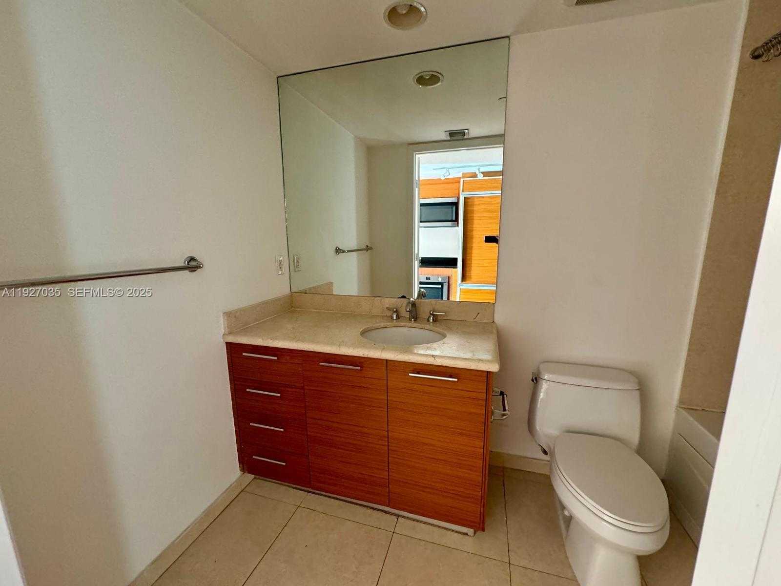 Small Image of 50 BISCAYNE BLVD #1703, Miami Number 17