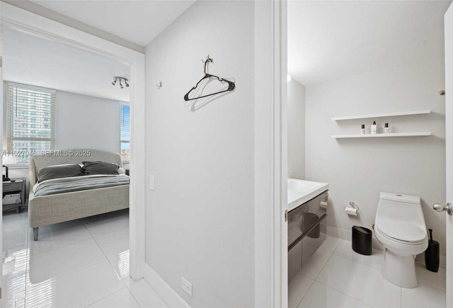 Small Image of 701 BRICKELL KEY BLVD #1605, Miami Number 15