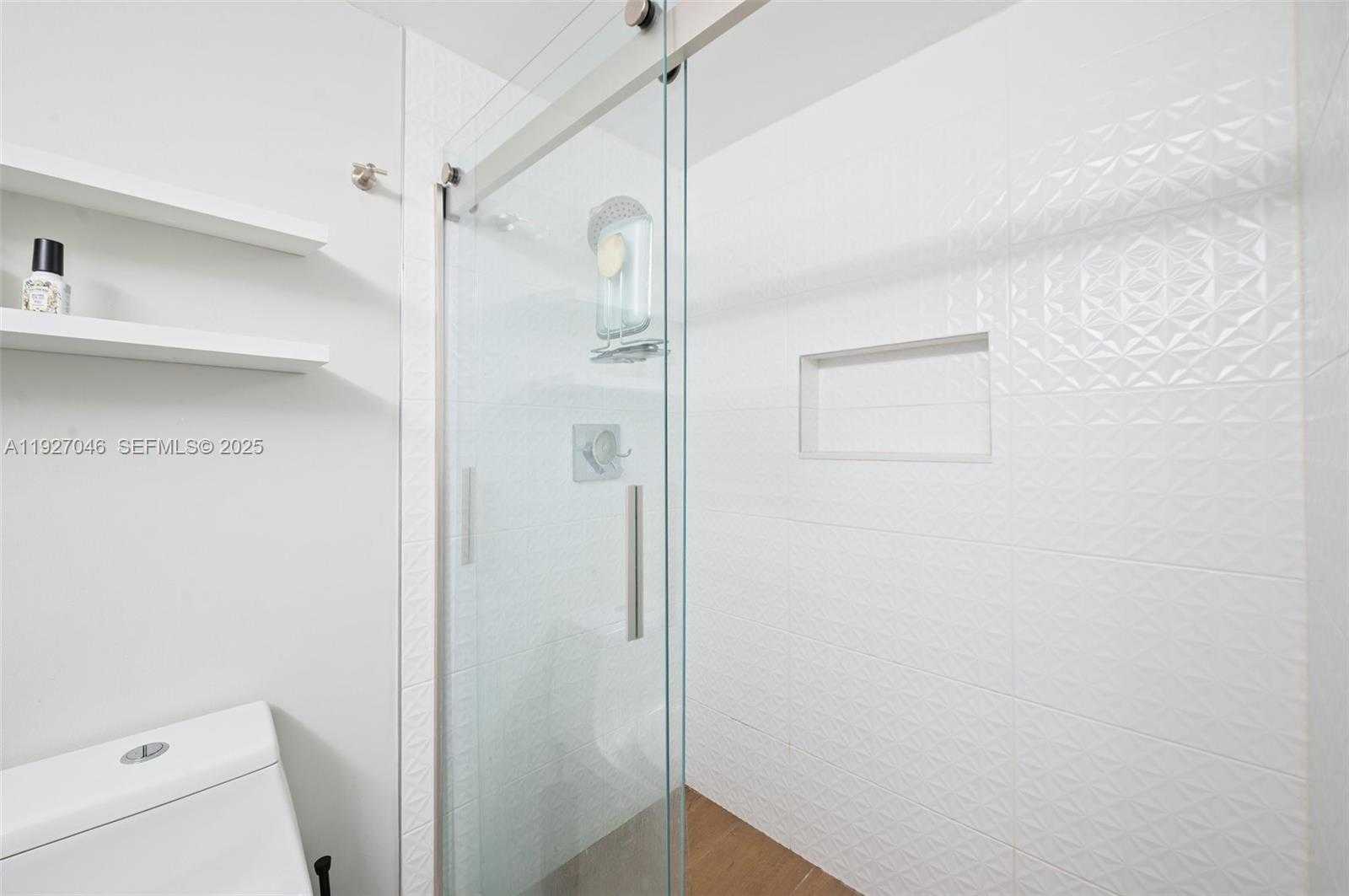 Small Image of 701 BRICKELL KEY BLVD #1605, Miami Number 17