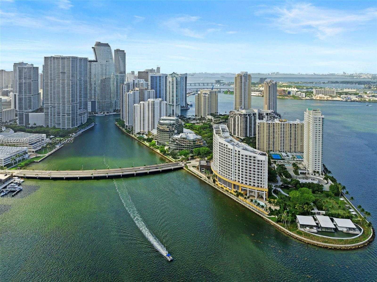Small Image of 701 BRICKELL KEY BLVD #1605, Miami Number 29