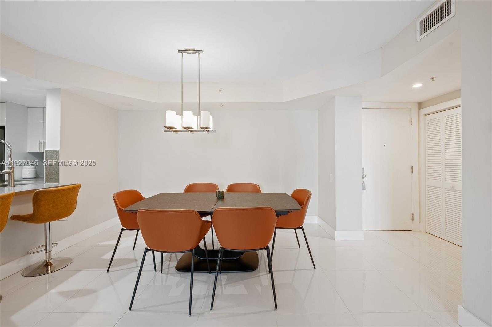 Small Image of 701 BRICKELL KEY BLVD #1605, Miami Number 5