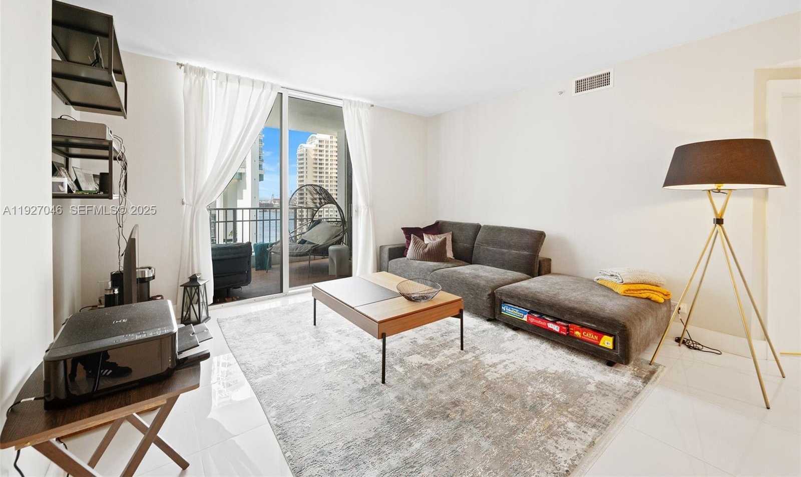 Small Image of 701 BRICKELL KEY BLVD #1605, Miami Number 9