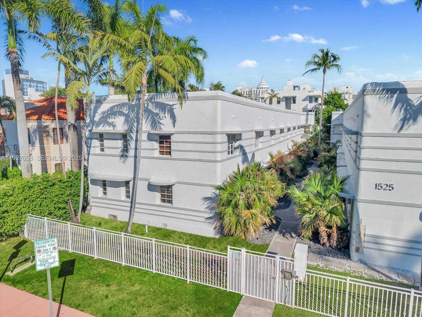 Small Image of 1525 PENNSYLVANIA AVE #1, Miami Beach Number 4