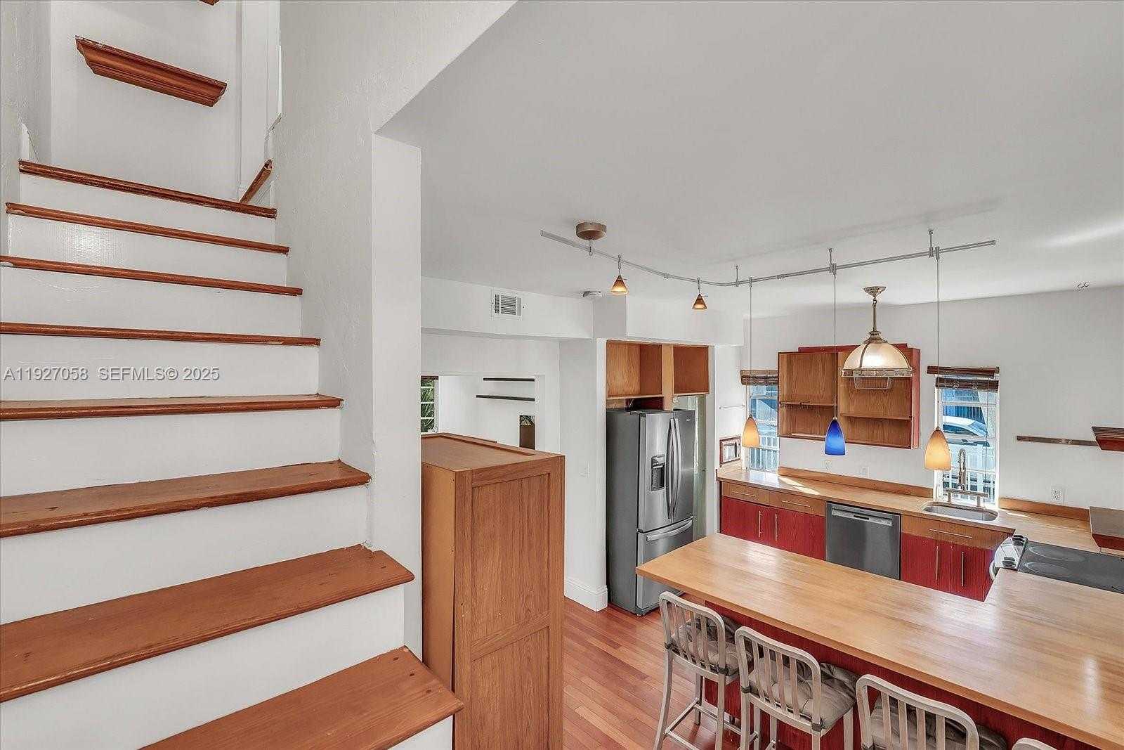 Small Image of 1525 PENNSYLVANIA AVE #1, Miami Beach Number 6