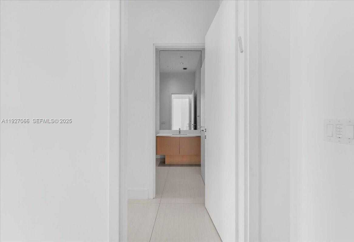 Small Image of 3250 NORTH EAST 188TH ST #103, Aventura Number 30