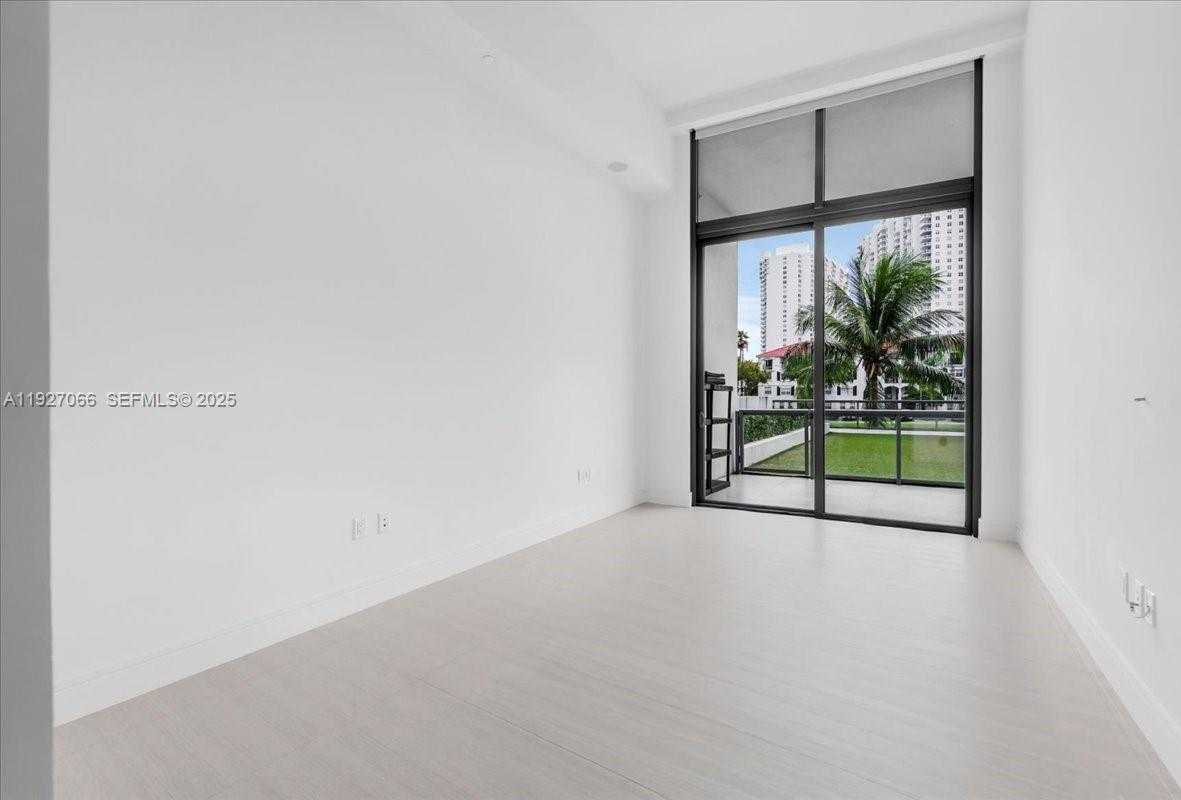 Small Image of 3250 NORTH EAST 188TH ST #103, Aventura Number 7