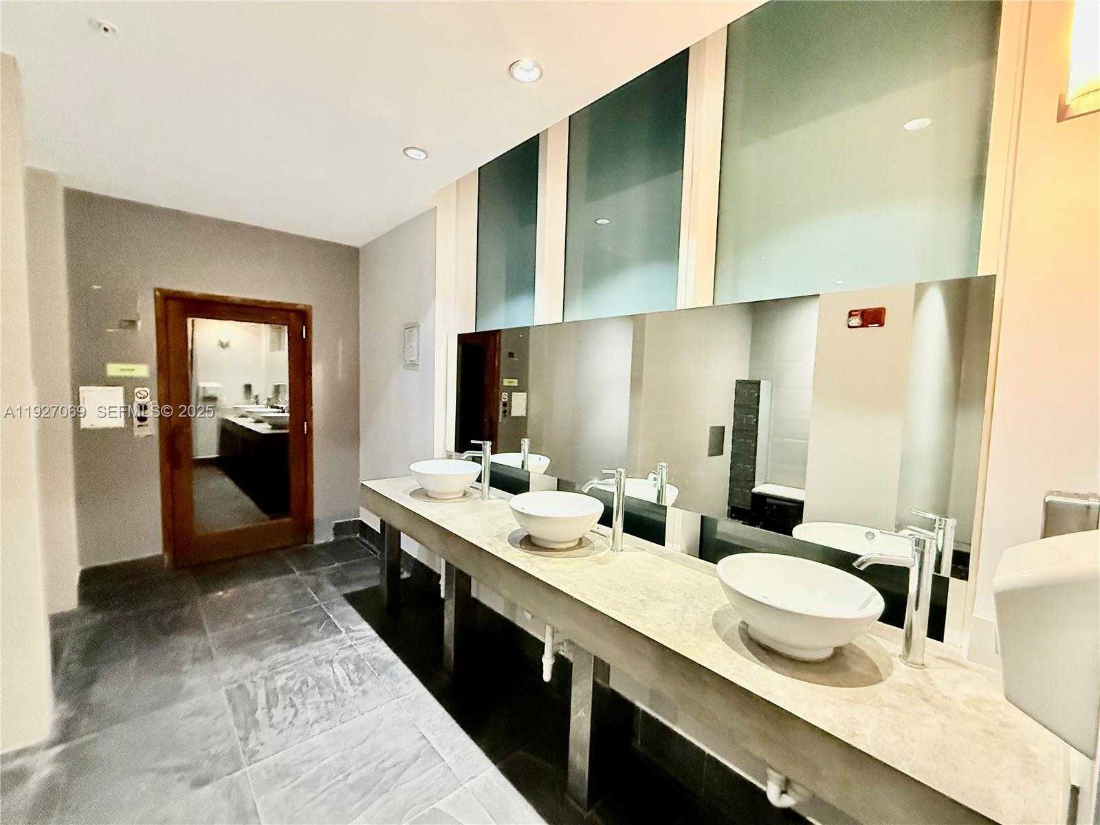 Small Image of 133 NORTH EAST 2ND AVE #1905, Miami Number 31