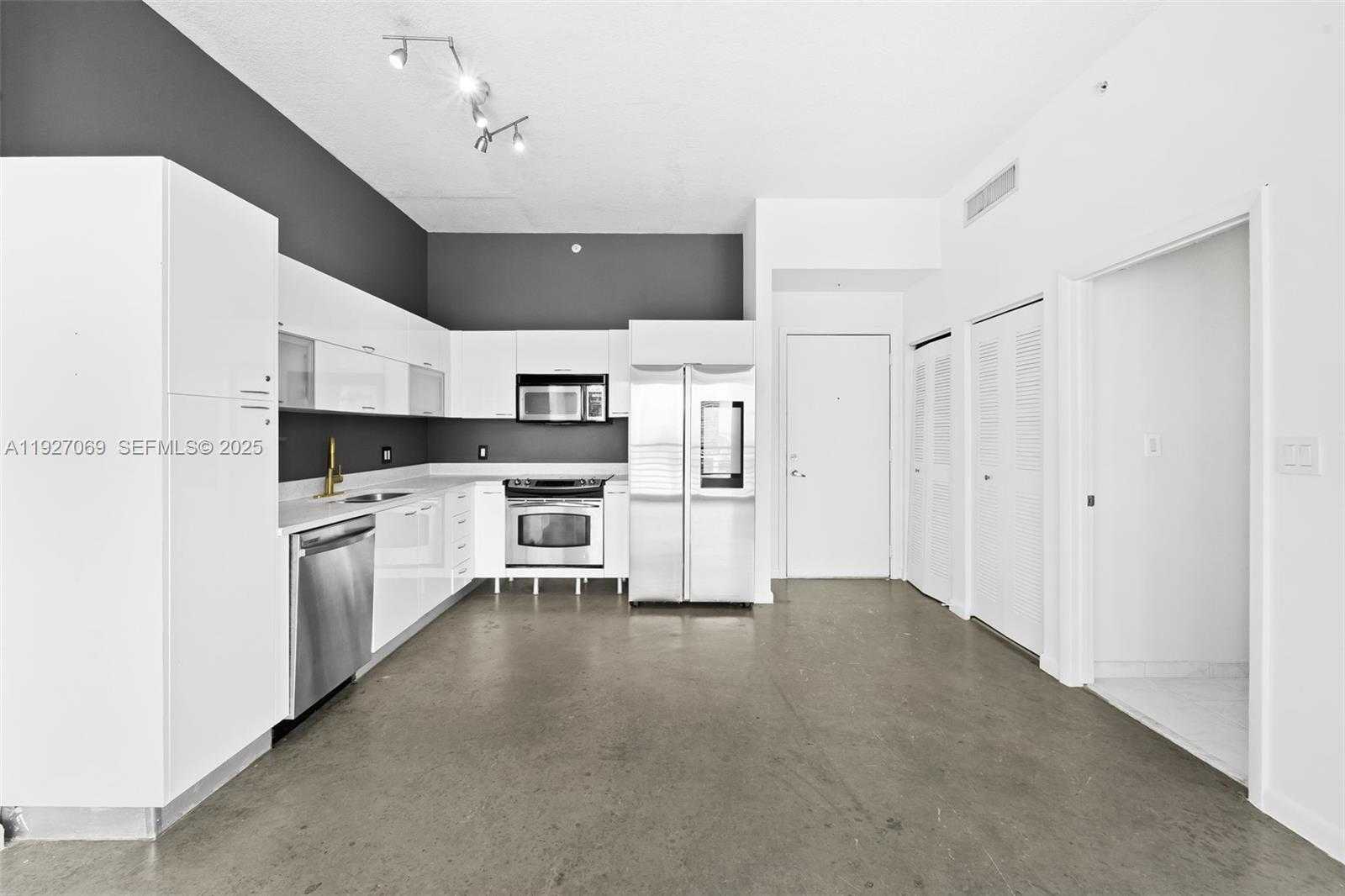 Small Image of 133 NORTH EAST 2ND AVE #1905, Miami Number 7