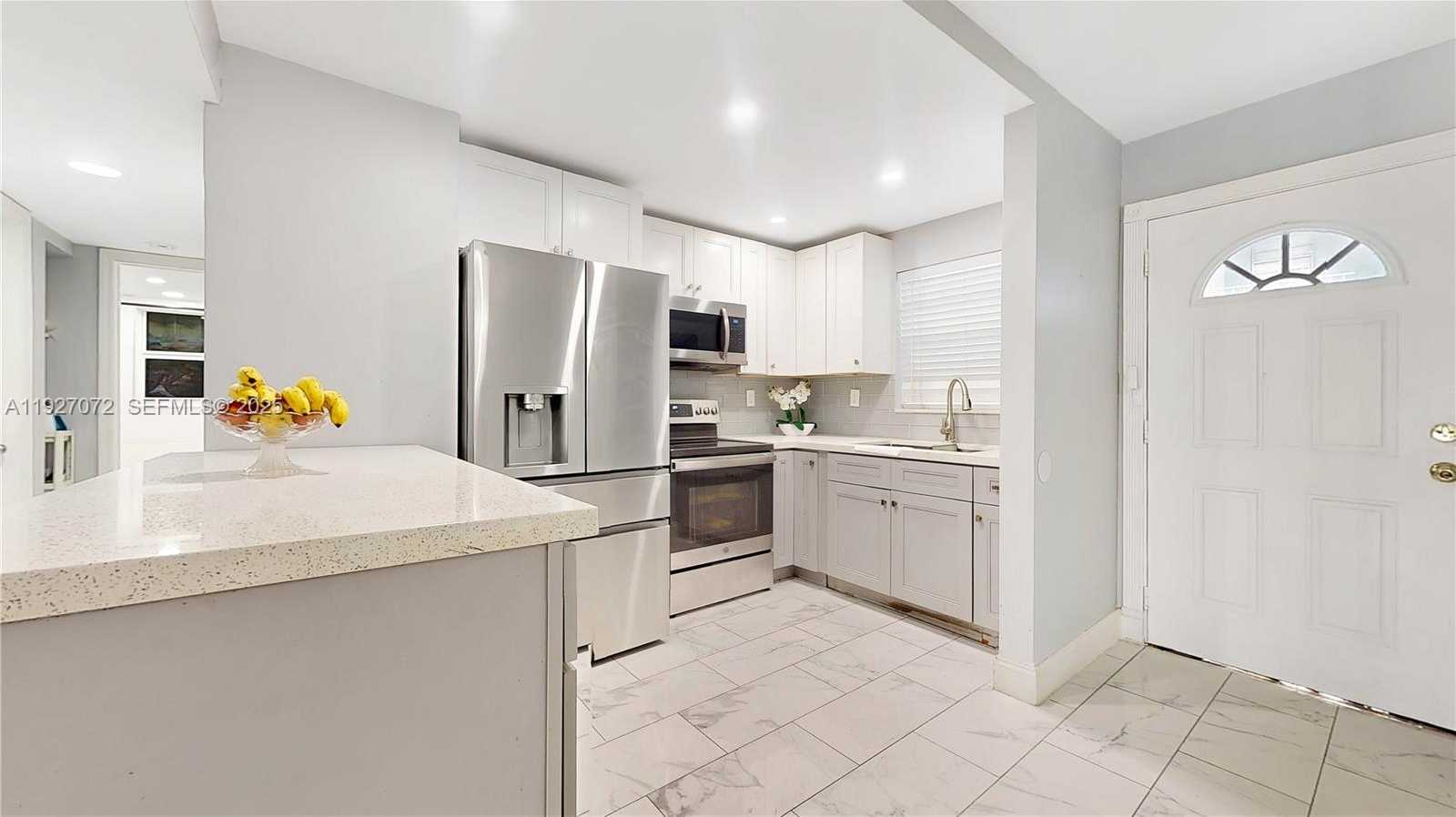 Small Image of 6195 WEST 18TH AVE #G101, Hialeah Number 5