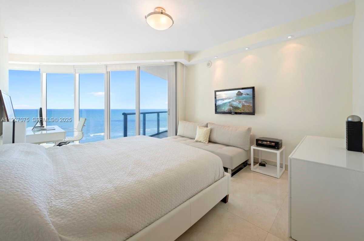 Small Image of 17001 COLLINS AVE #1204, Sunny Isles Beach Number 13