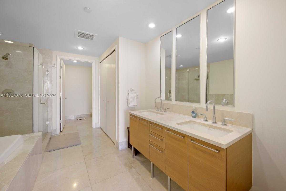 Small Image of 17001 COLLINS AVE #1204, Sunny Isles Beach Number 14