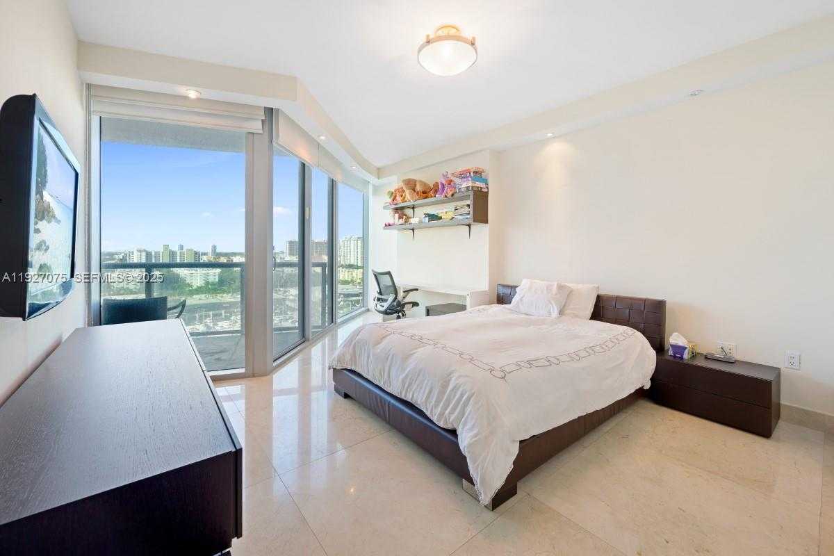 Small Image of 17001 COLLINS AVE #1204, Sunny Isles Beach Number 19