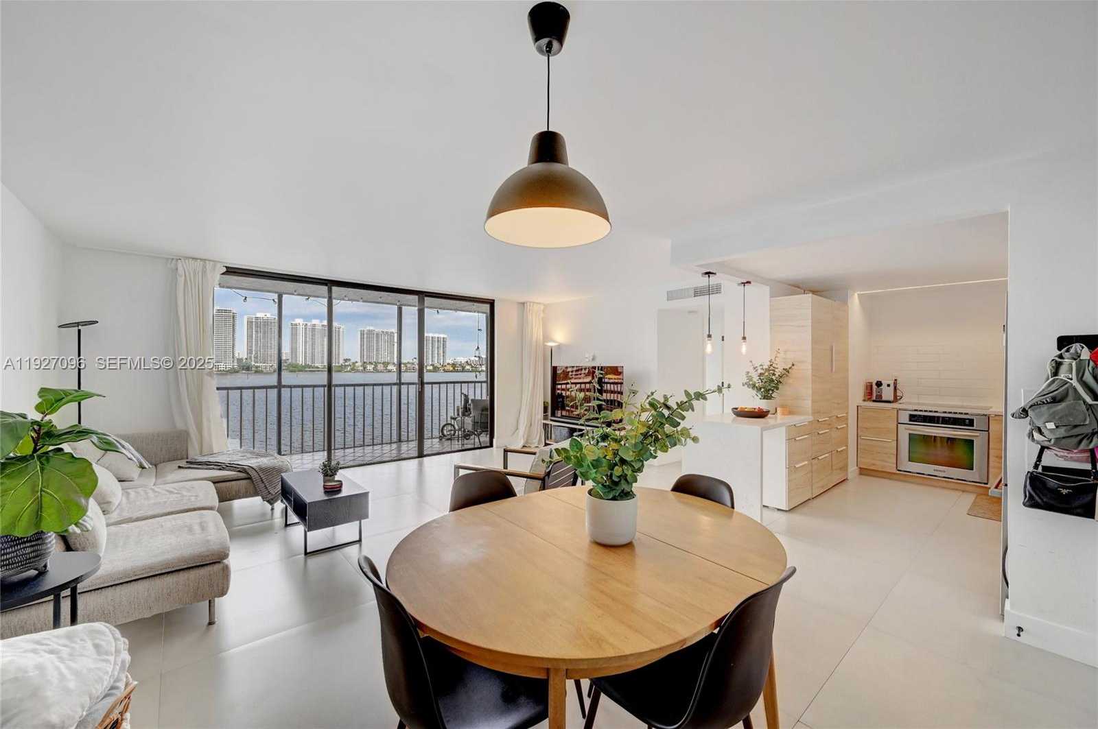 Small Image of 17500 NORTH BAY RD #S405, Sunny Isles Beach Number 2