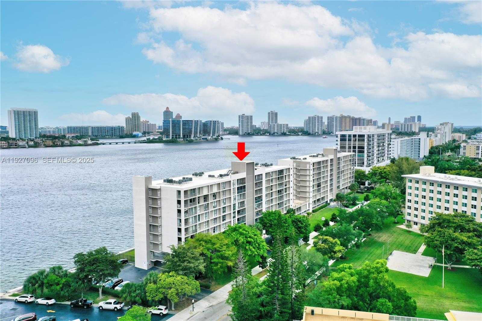 Small Image of 17500 NORTH BAY RD #S405, Sunny Isles Beach Number 27