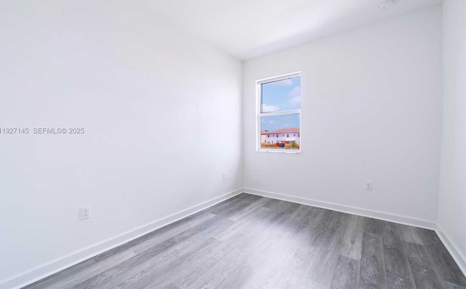 Small Image of 12661 NORTH WEST 23RD PL, Miami Number 22