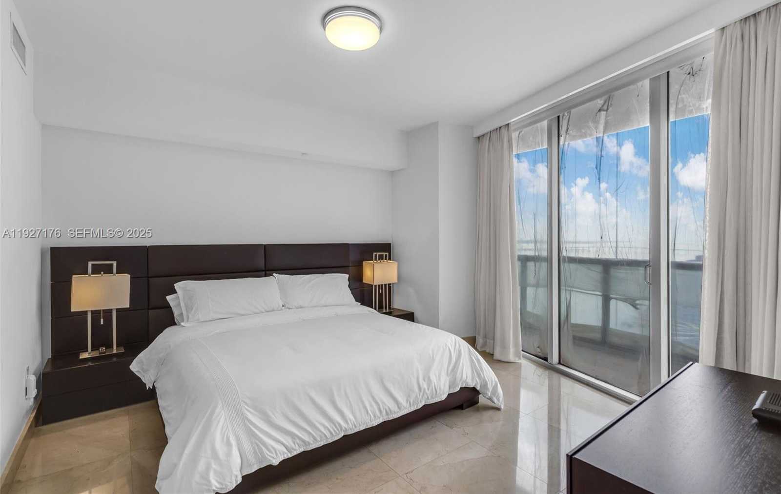 Small Image of 495 BRICKELL AVE #2405, Miami Number 14