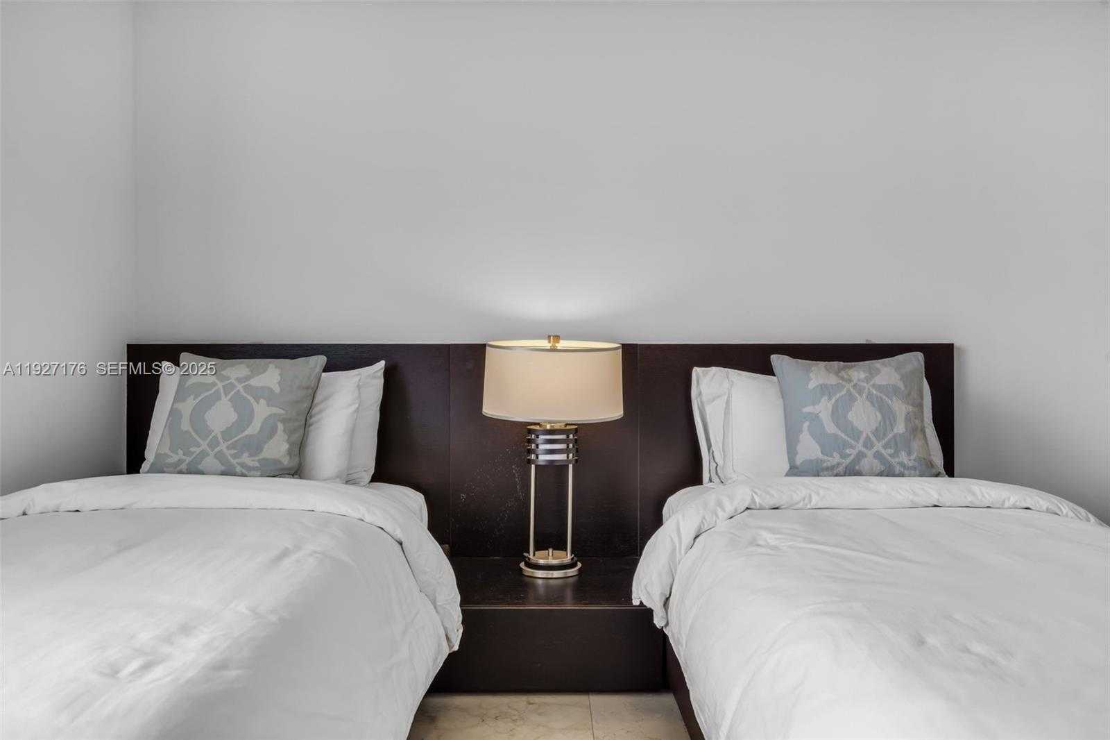 Small Image of 495 BRICKELL AVE #2405, Miami Number 22