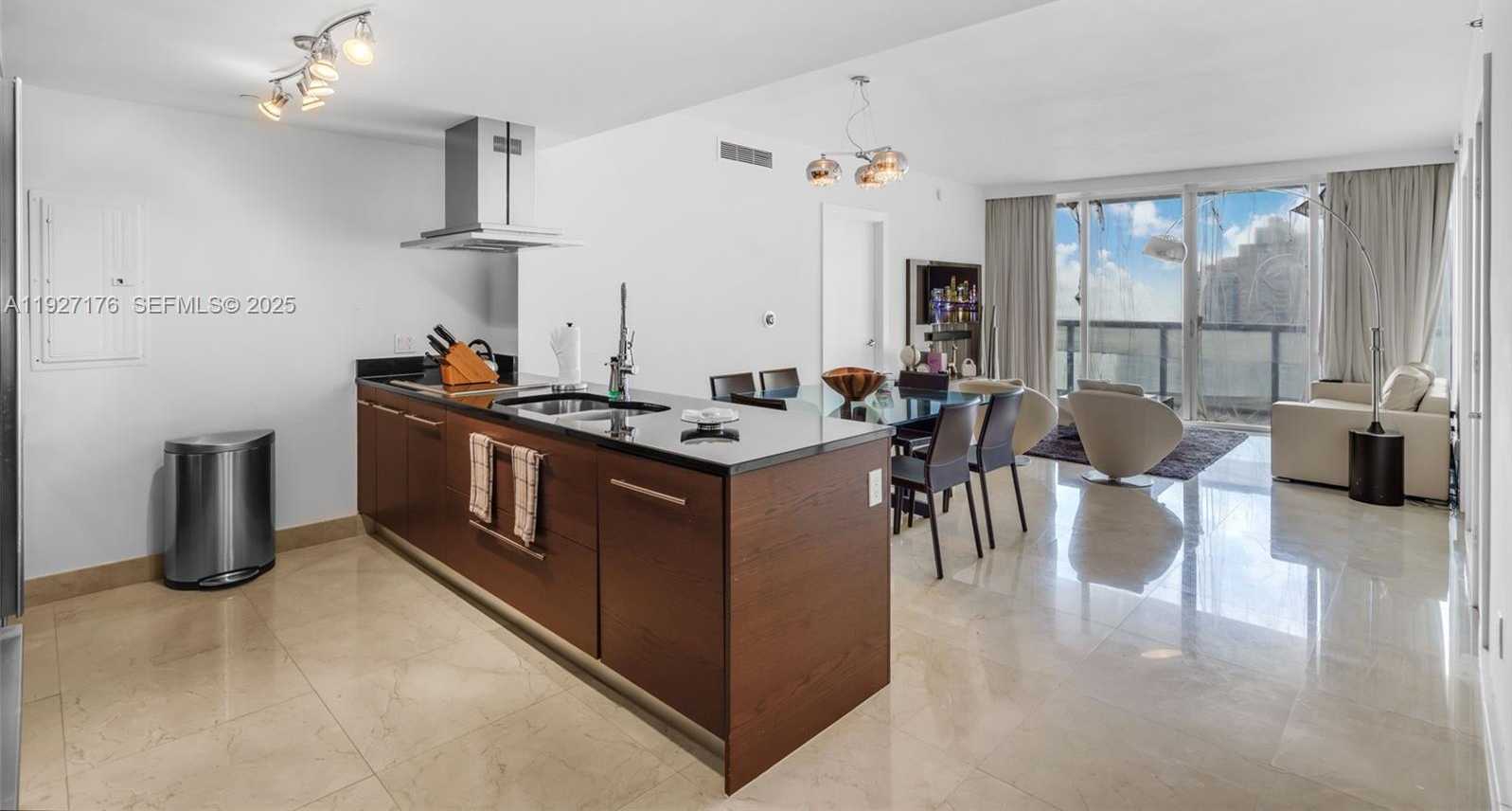 Small Image of 495 BRICKELL AVE #2405, Miami Number 3