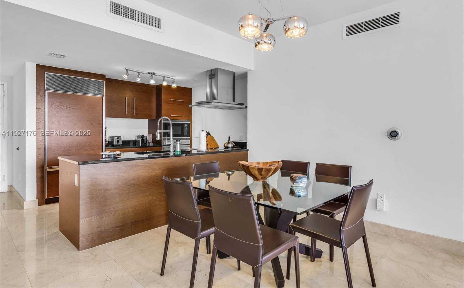Small Image of 495 BRICKELL AVE #2405, Miami Number 7