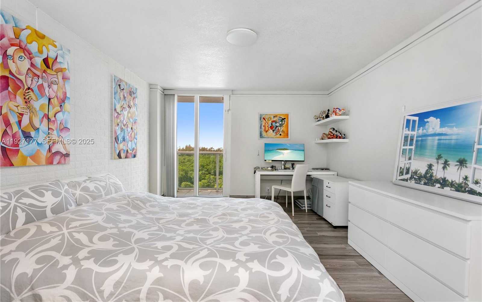 Small Image of 100 BAYVIEW DR #625, Sunny Isles Beach Number 17