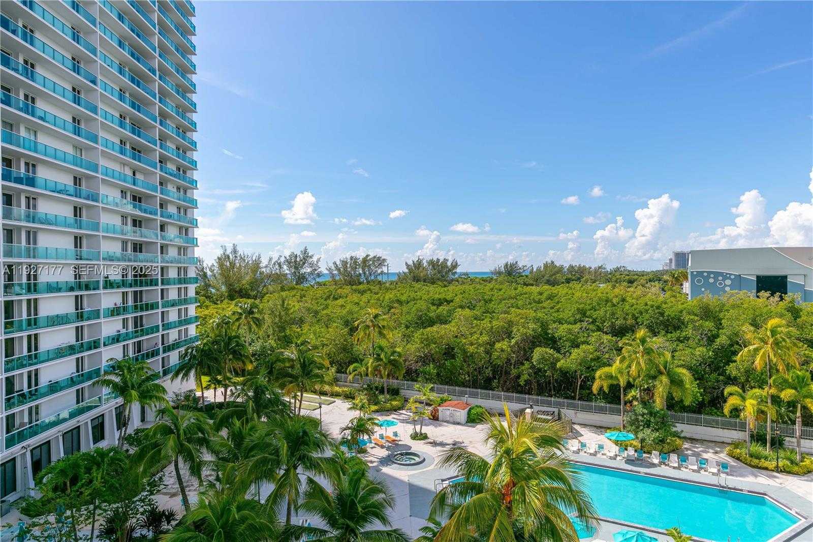 Small Image of 100 BAYVIEW DR #625, Sunny Isles Beach Number 30