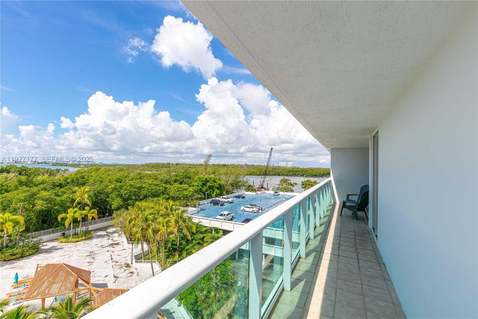 Small Image of 100 BAYVIEW DR #625, Sunny Isles Beach Number 32