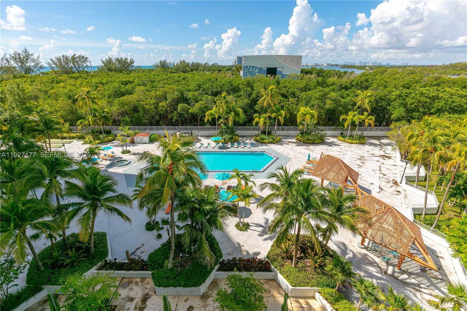 Small Image of 100 BAYVIEW DR #625, Sunny Isles Beach Number 33