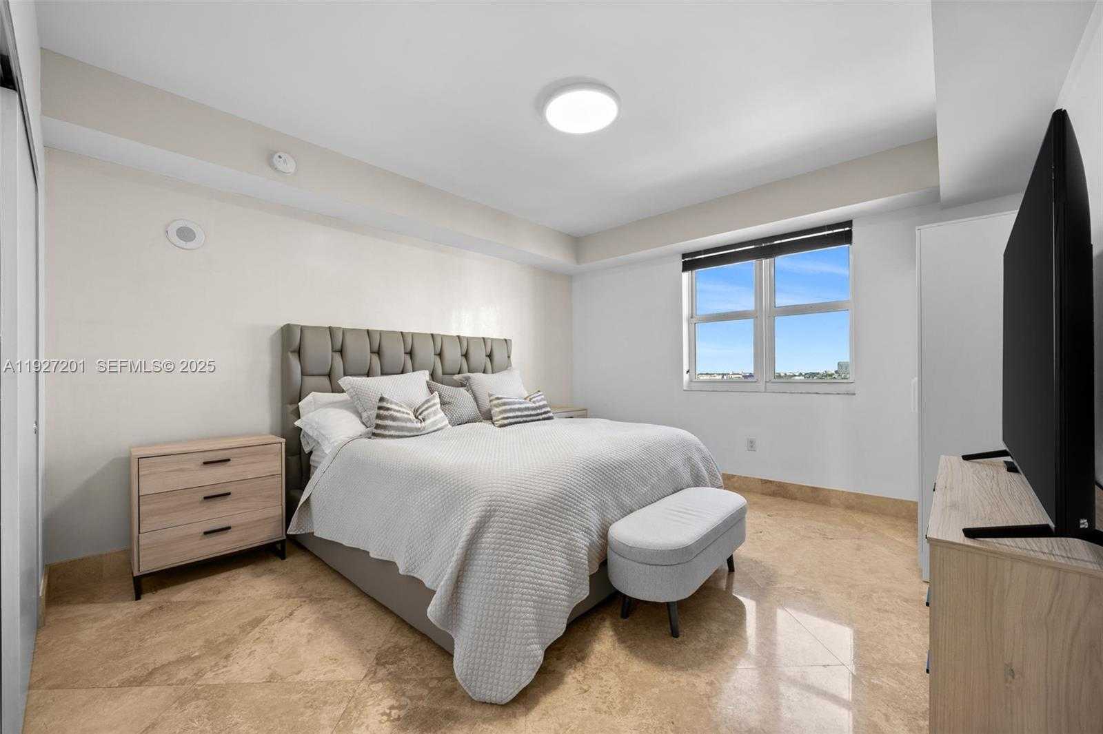 Small Image of 19900 EAST COUNTRY CLUB DR #1112, Aventura Number 16