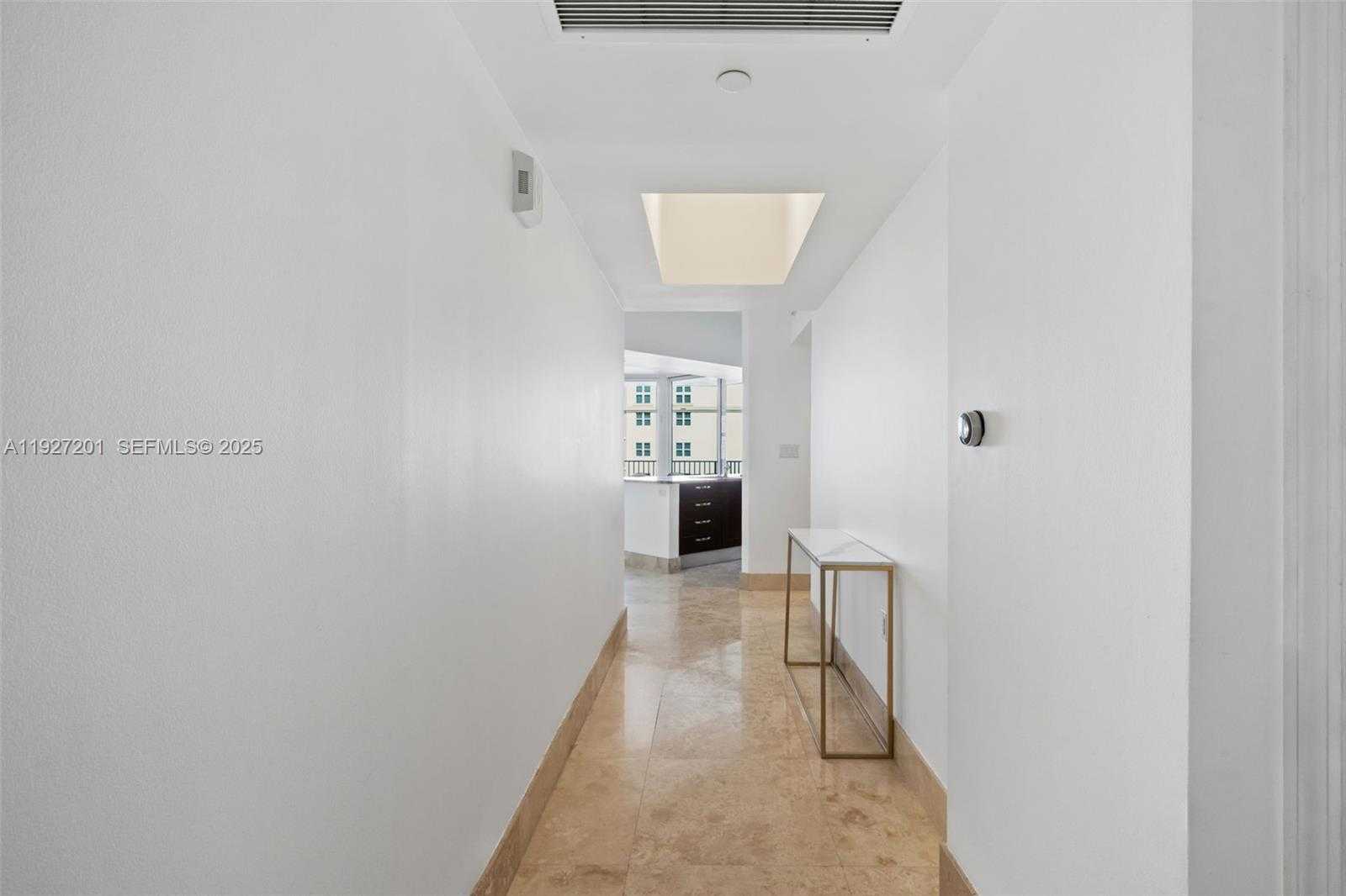 Small Image of 19900 EAST COUNTRY CLUB DR #1112, Aventura Number 26