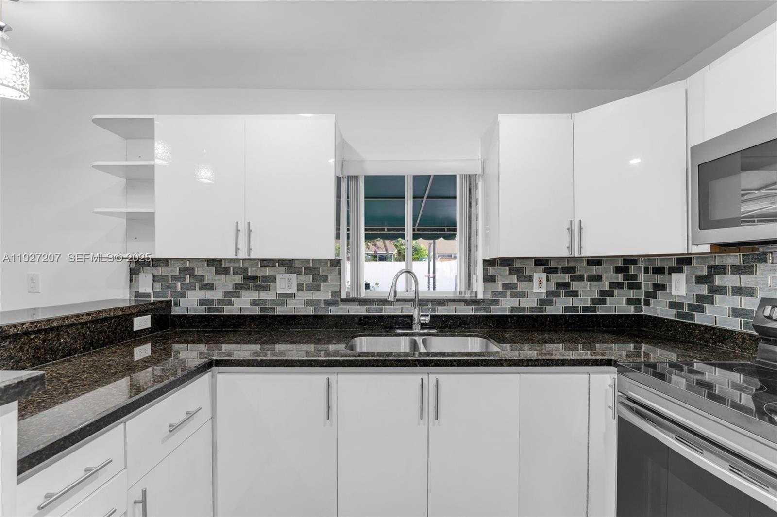 Small Image of 13446 SOUTH WEST 153RD TER #2101, Miami Number 10