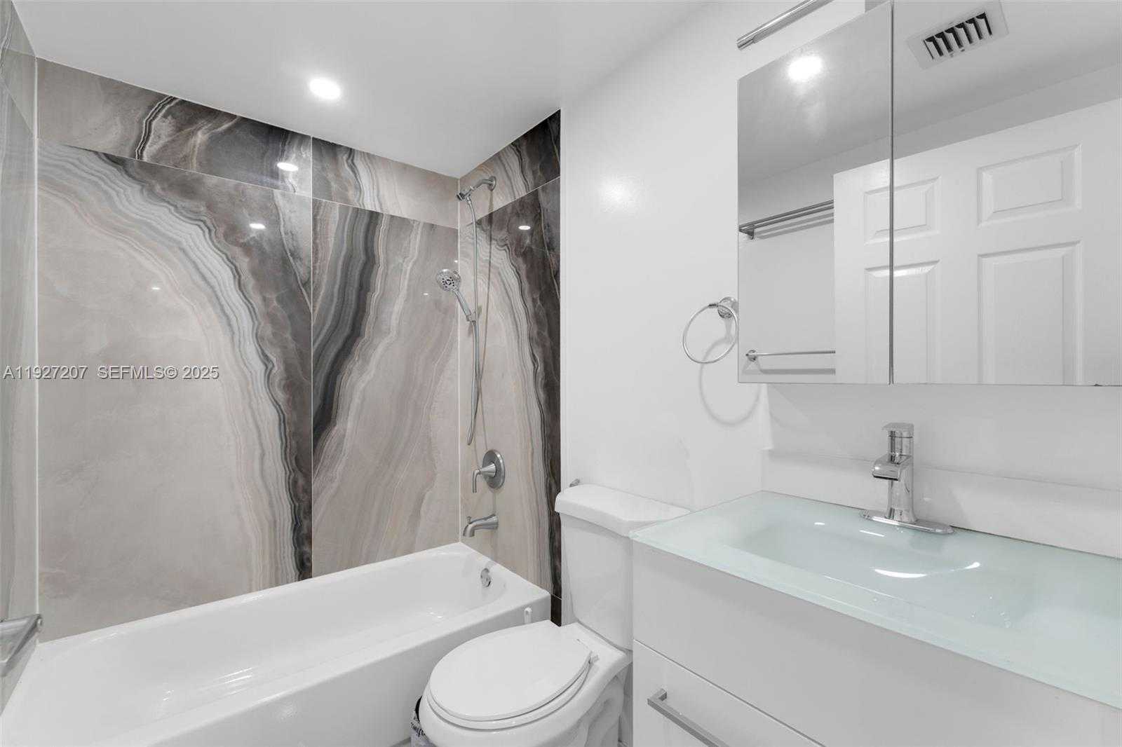 Small Image of 13446 SOUTH WEST 153RD TER #2101, Miami Number 11