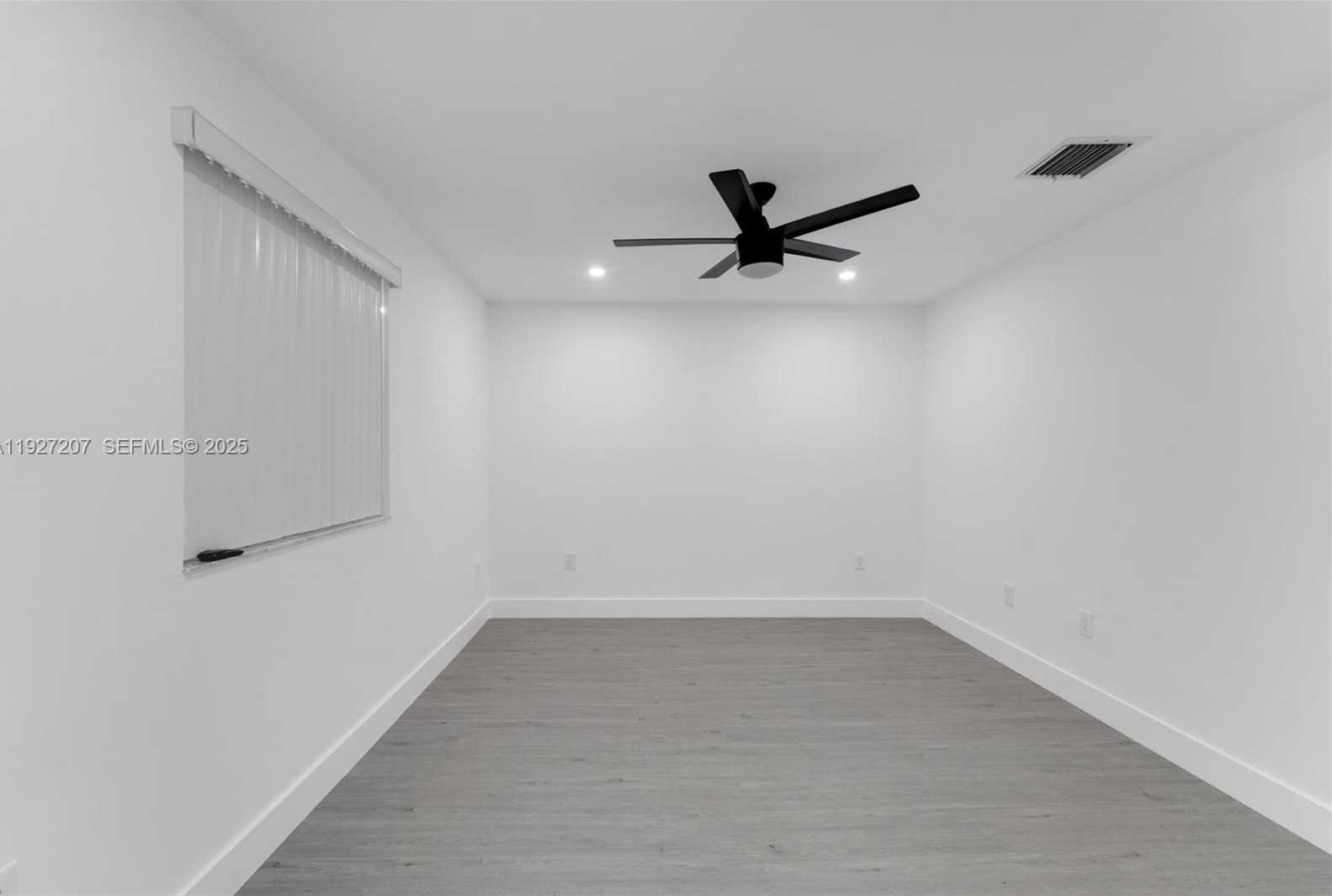 Small Image of 13446 SOUTH WEST 153RD TER #2101, Miami Number 24