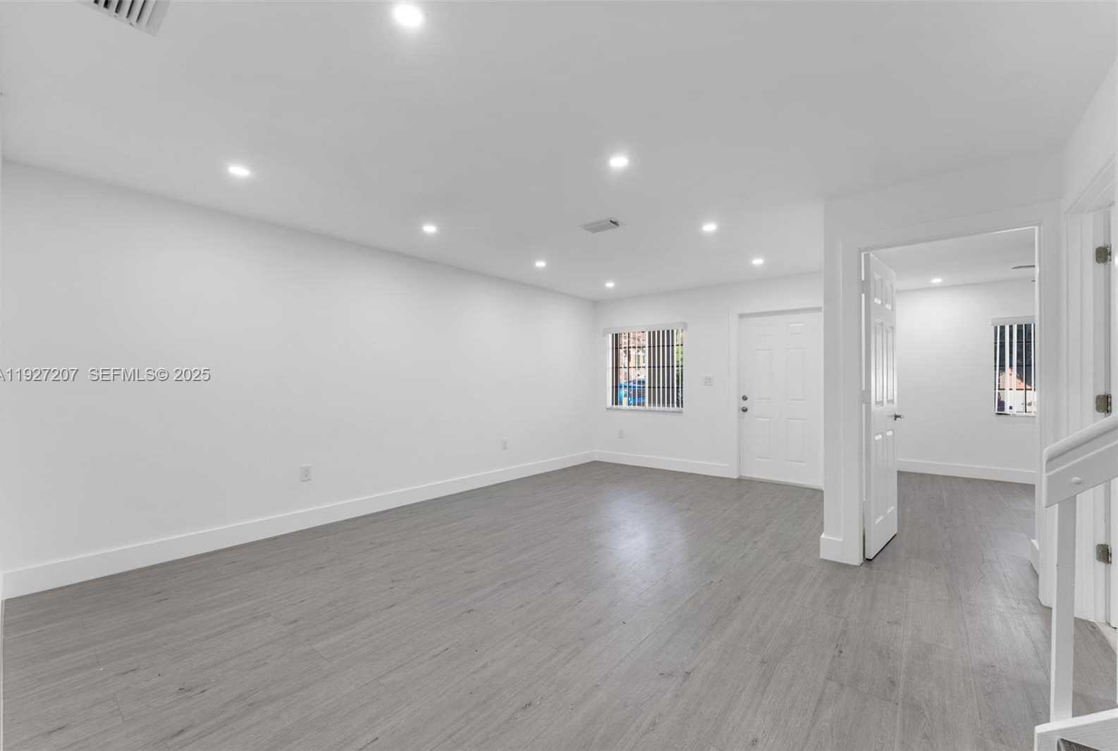 Small Image of 13446 SOUTH WEST 153RD TER #2101, Miami Number 5