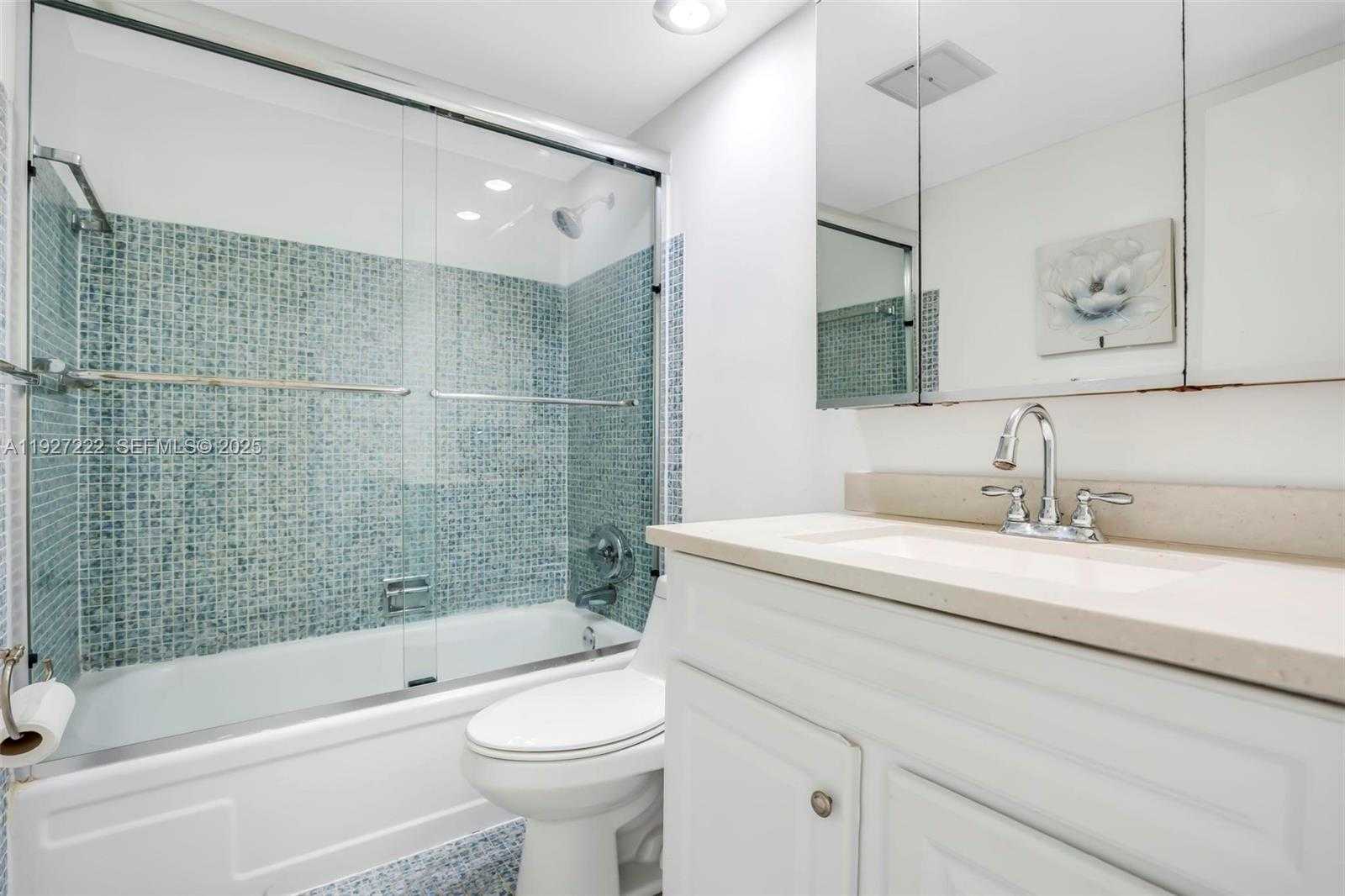 Small Image of 300 LAYNE BLVD #311, Hallandale Beach Number 12