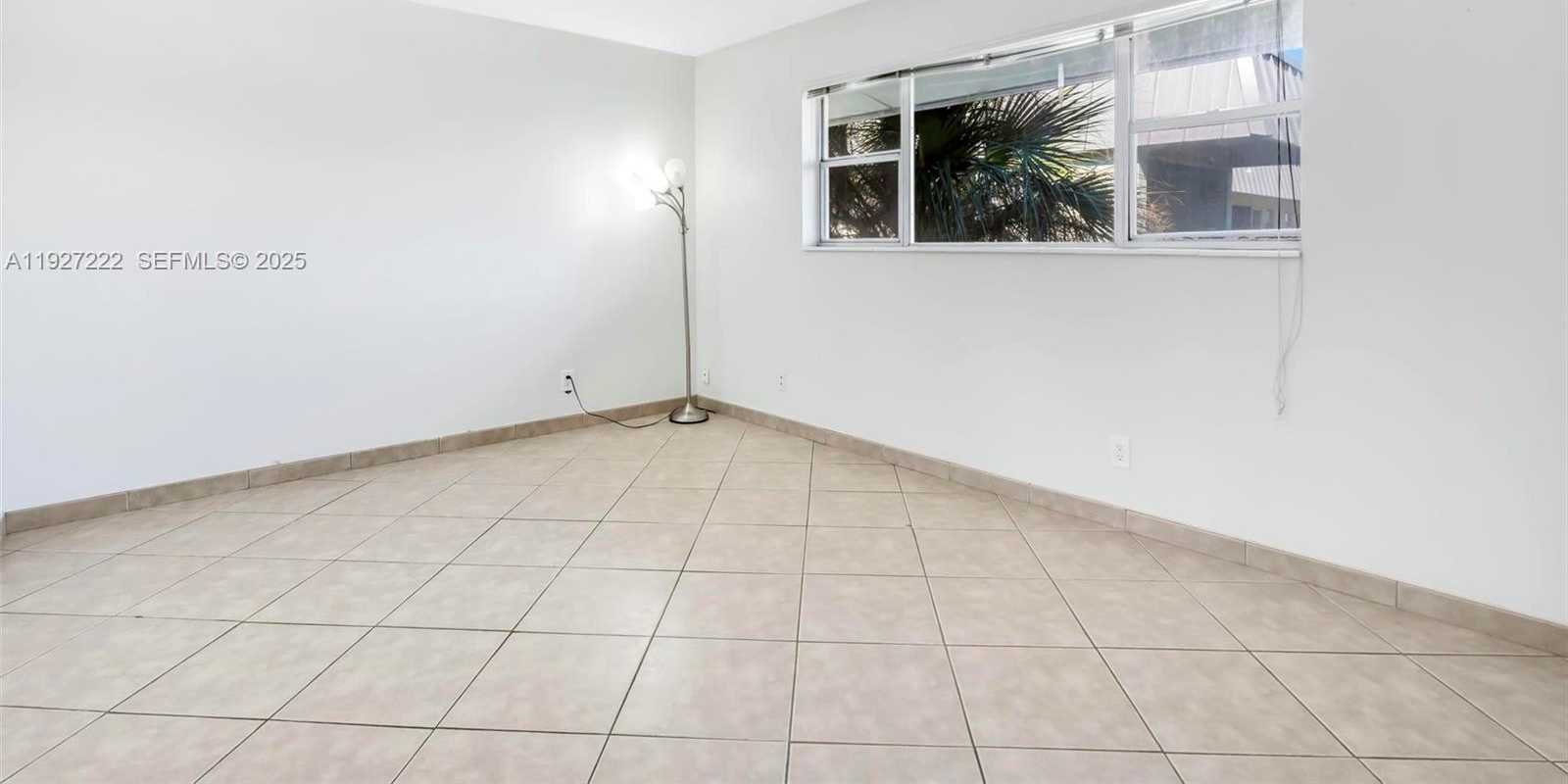 Small Image of 300 LAYNE BLVD #311, Hallandale Beach Number 14