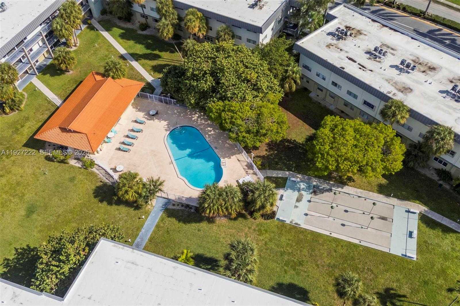 Small Image of 300 LAYNE BLVD #311, Hallandale Beach Number 24
