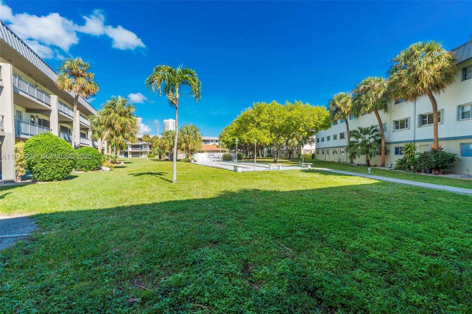 Small Image of 300 LAYNE BLVD #311, Hallandale Beach Number 43