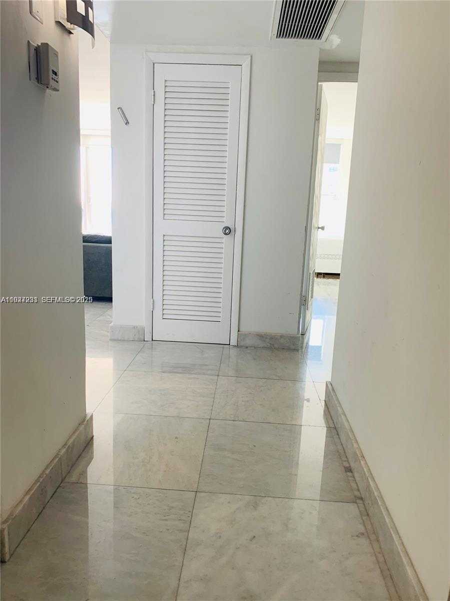 Small Image of 19380 COLLINS AVE #1423, Sunny Isles Beach Number 6