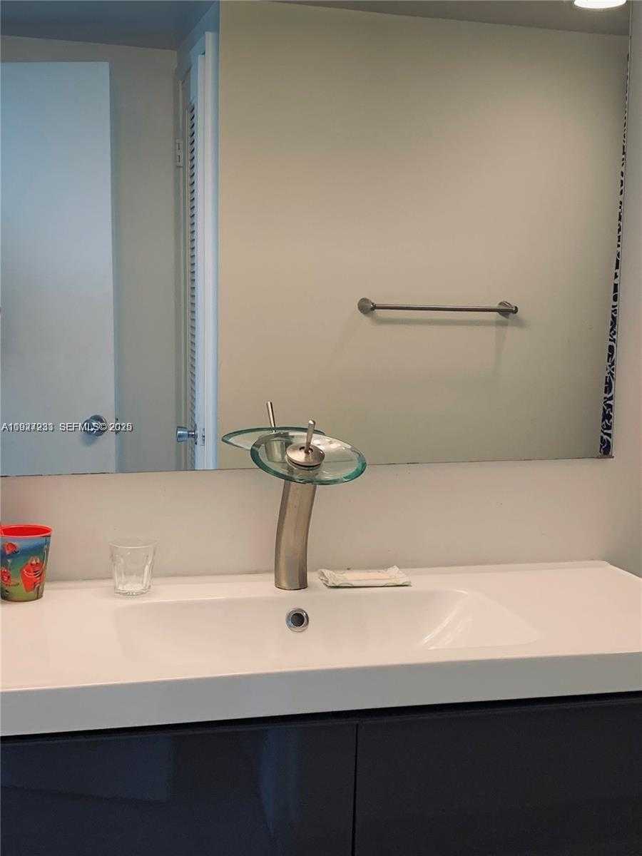 Small Image of 19380 COLLINS AVE #1423, Sunny Isles Beach Number 9