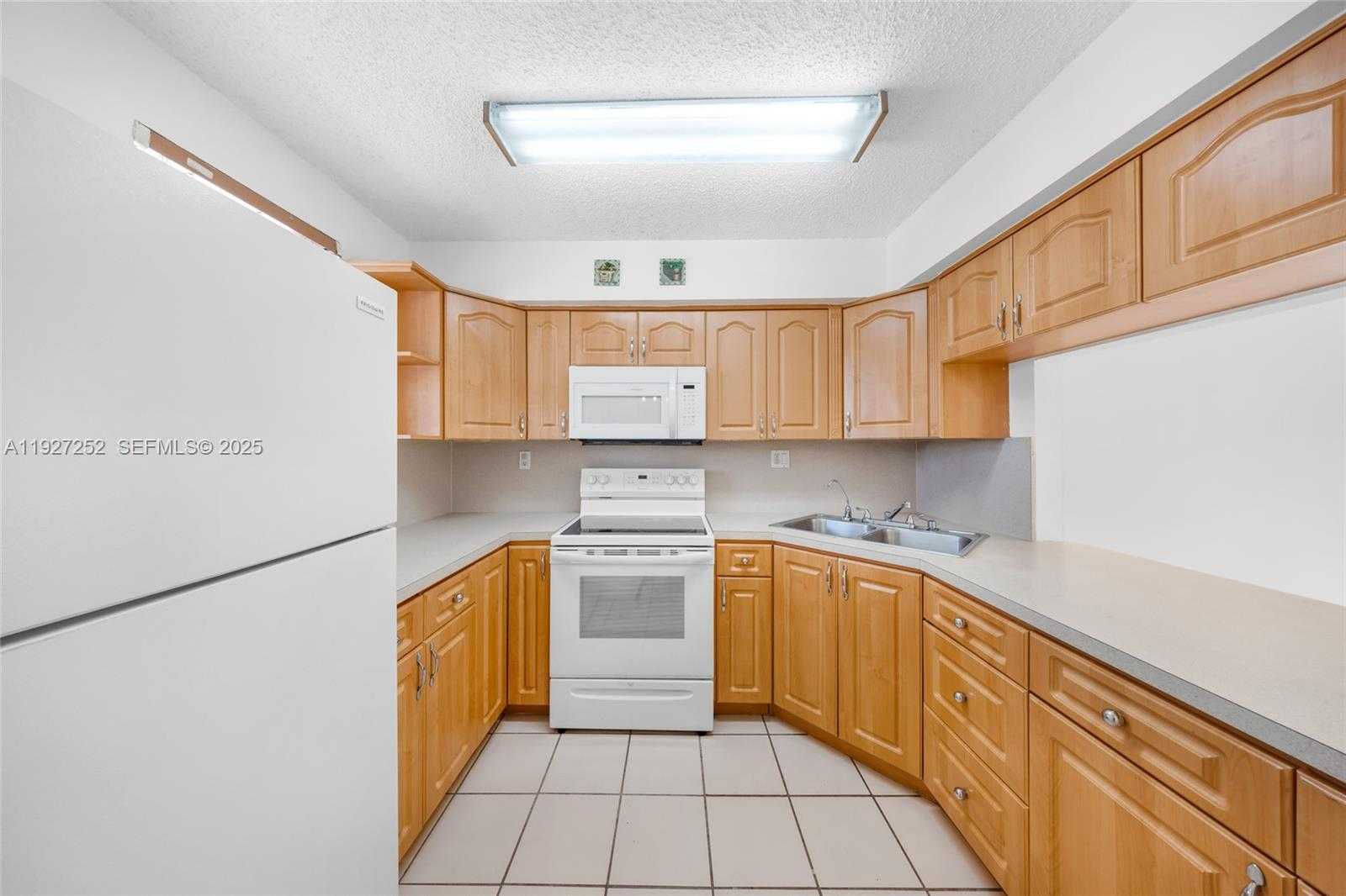 Small Image of 5765 WEST 25TH CT #411, Hialeah Number 20