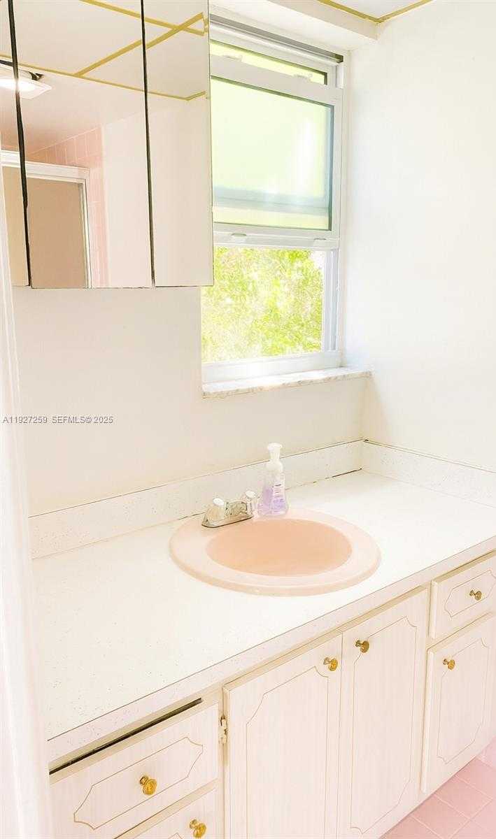 Small Image of 610 NORTH EAST 12TH AVE #308, Hallandale Beach Number 21