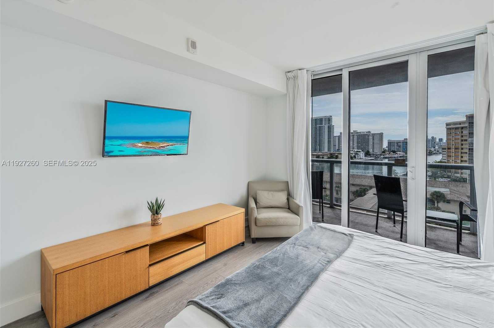 Small Image of 2602 EAST HALLANDALE BEACH BLVD #R809, Hallandale Beach Number 14