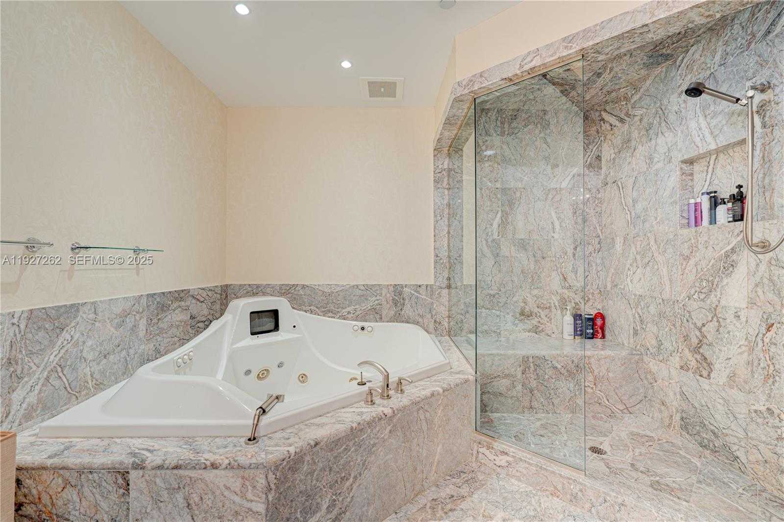 Small Image of 16047 COLLINS AVE #1604, Sunny Isles Beach Number 32