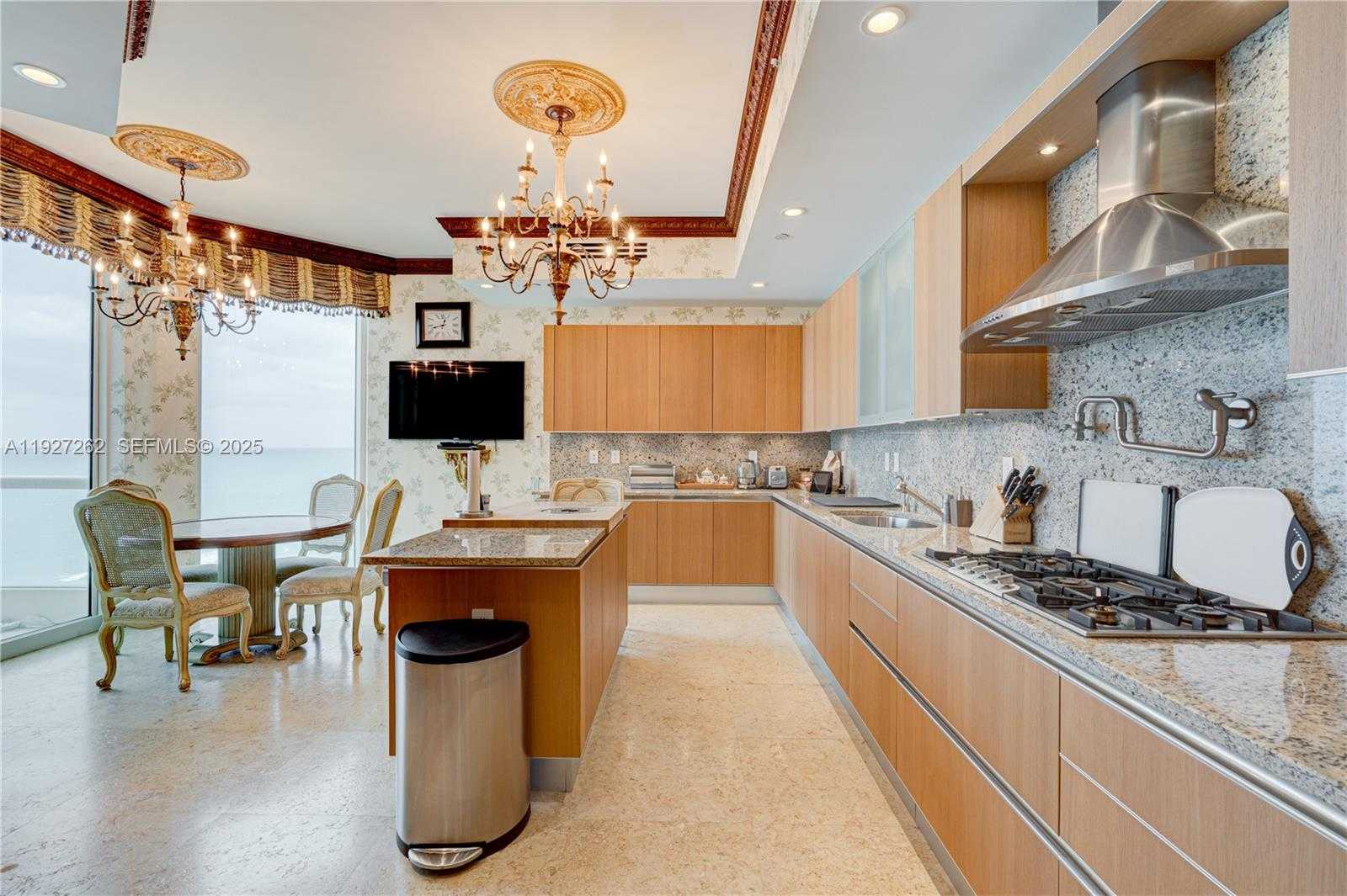 Small Image of 16047 COLLINS AVE #1604, Sunny Isles Beach Number 5