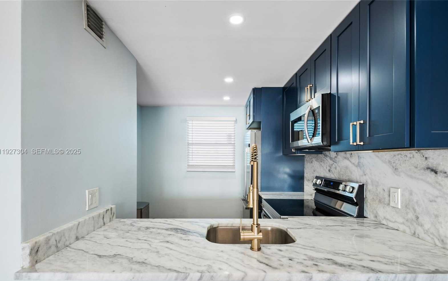 Small Image of 116 ROYAL PARK DR #4D, Oakland Park Number 14